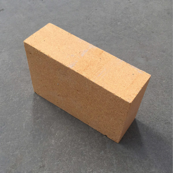 Clay refractory brick