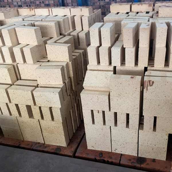 High alumina brick