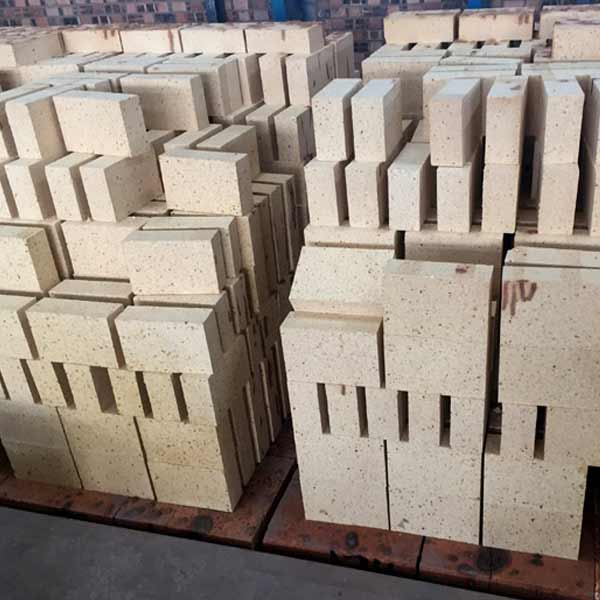 High alumina brick