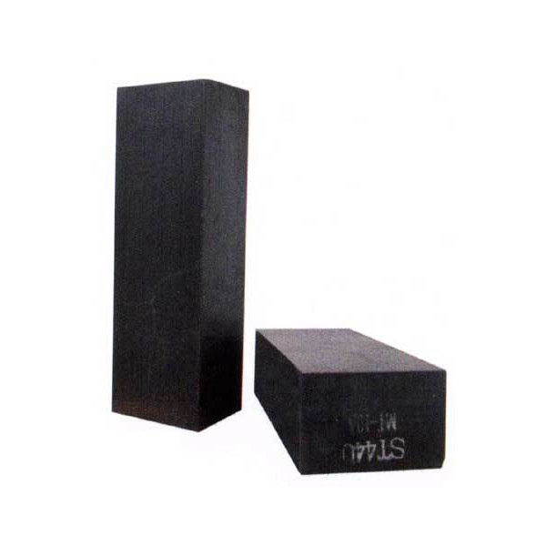 Magnesia carbon brick